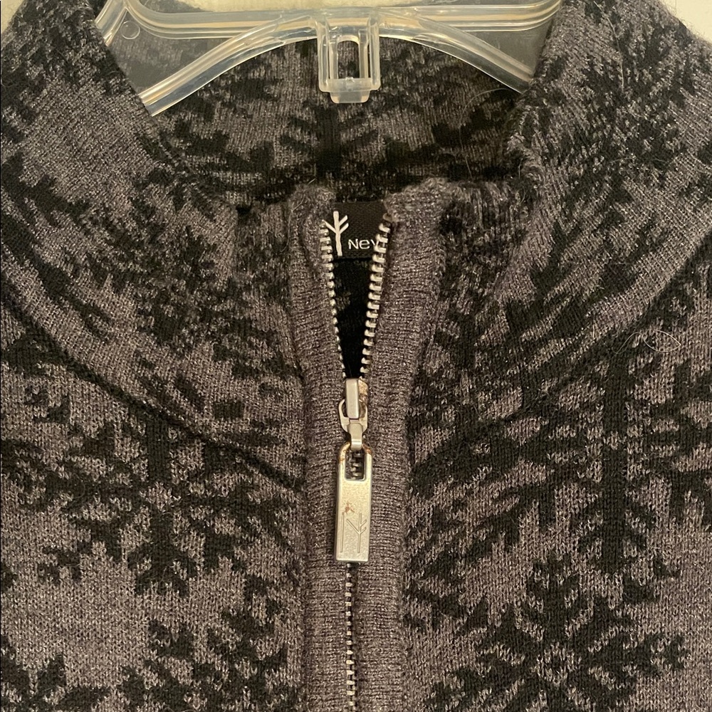 Neve Women's Black Snowflake Cardigan